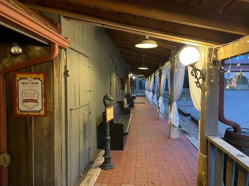 Watson Estate Bnb & Deer Creek Winery Uniontown Eksteriør bilde